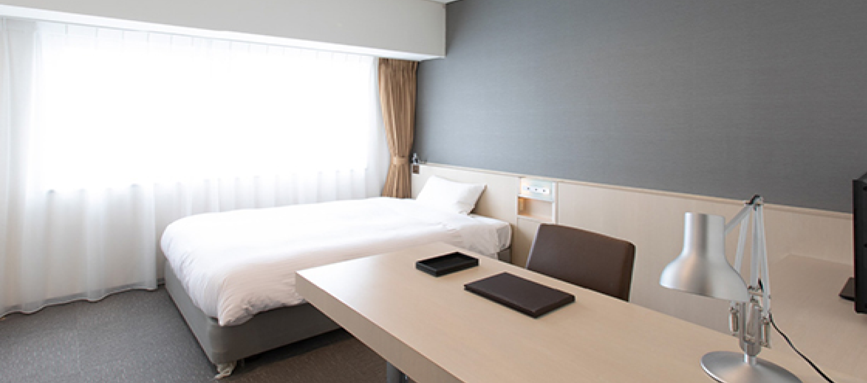 Guest room (Seminar House Cross Wave Funabashi)