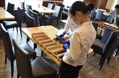 将来のホテリエに・・！？キャリア教育による中学生への職業体験を実施