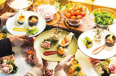 時間無制限ランチビュッフェに新メニュー！旬のこだわり食材と自由な組み合わせを楽しめる食の体験を提供