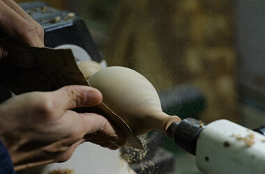 地域の伝統を次世代へつなぐ江戸時代から続く「熱海楠細工」体験ワークショップ開催